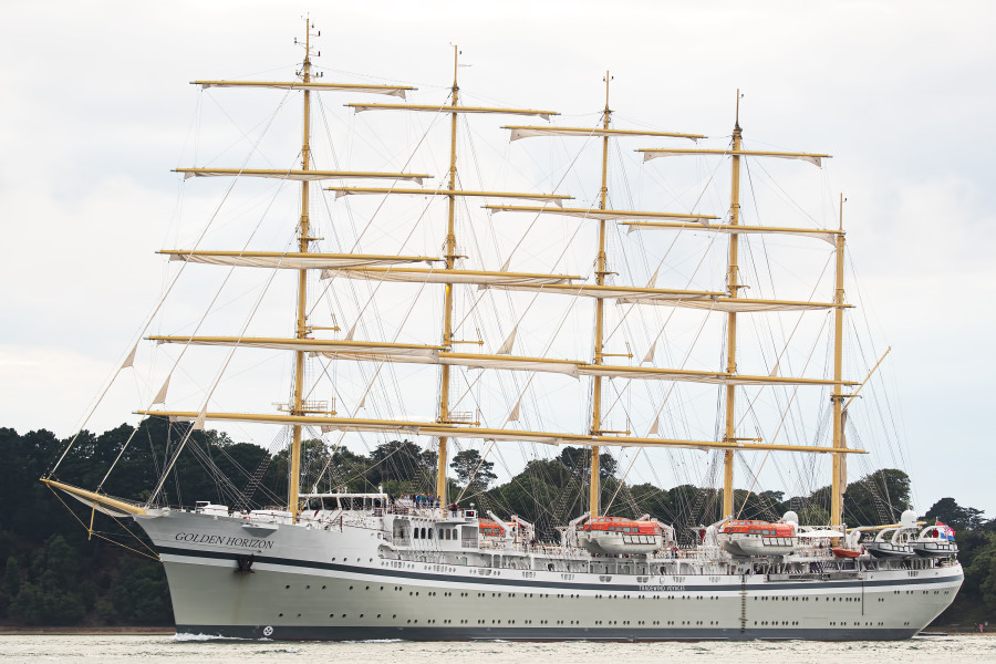 Golden Horizon at Poole, UK
